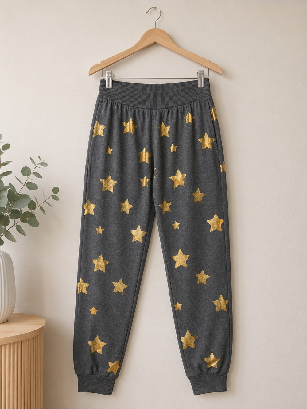 Chaser Gold Star Jogger Pants Size Small Metallic Print Lounge NWT